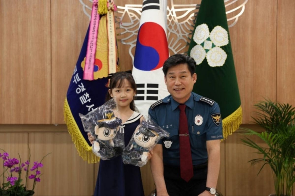 기차역 물품보관함 속 4500만 원 현금다발... 10살 아역배우 소녀의 눈썰미가 만든 ‘기적’