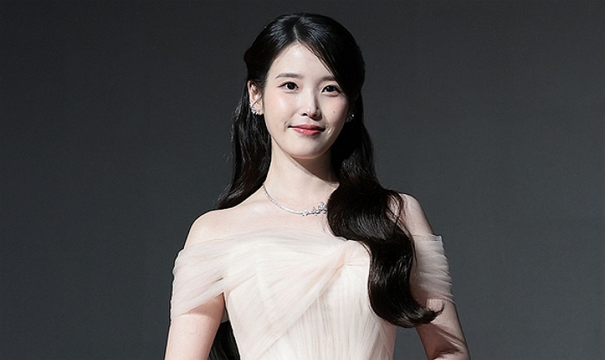 “건강이 최우선”... 아이유, 이관개방증 악화로 콘서트 취소하고 팬들에게 전한 말