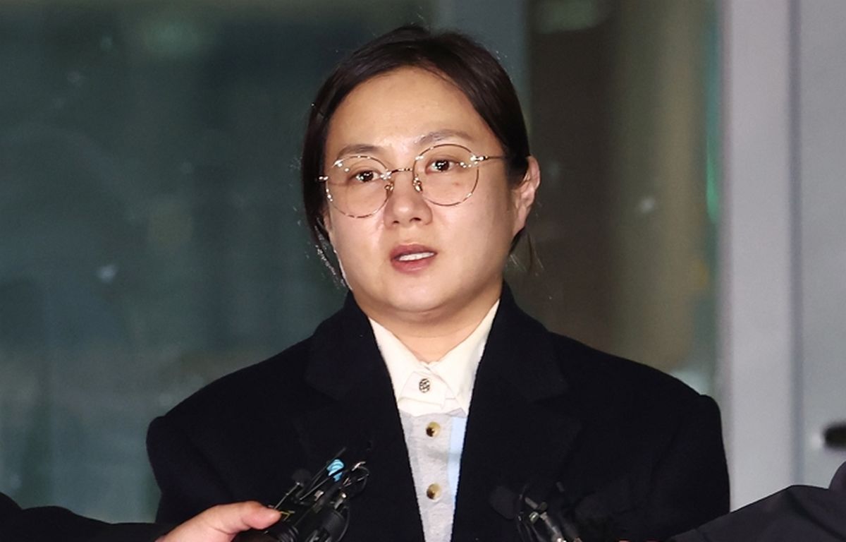 박나래에게 “폭로하겠다”며 회사 매출 10% 요구한 전 매니저, ‘공갈미수’ 혐의로 구속