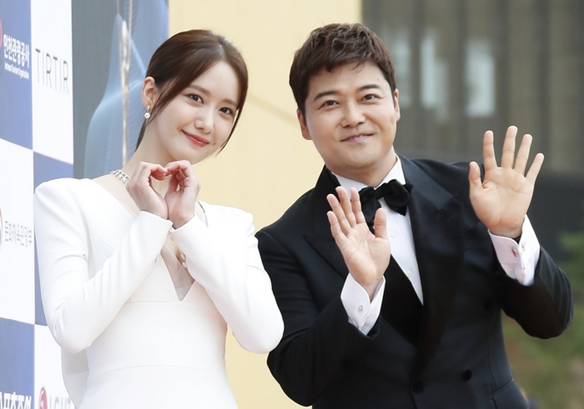 전현무·임윤아, ‘청룡 시그니처’ 됐다... 청룡시리즈어워즈 5년 연속 MC