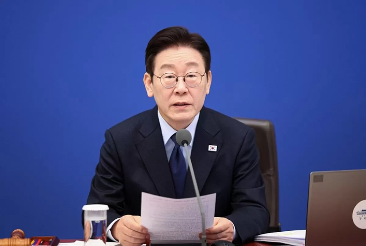 李대통령 지지율 '67%'로 취임 후 최고치... 민주 45%·국힘 17%