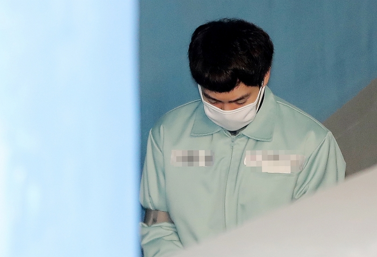 origin_법정향하는손승원.jpg
