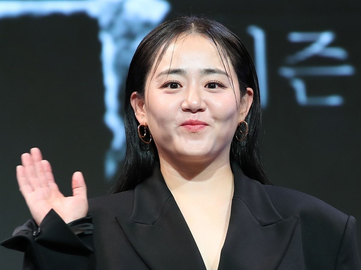 ‘극비 결혼’ 문근영, 손편지 공개... “혼자가 아닌 둘이서 삶 채울 것”