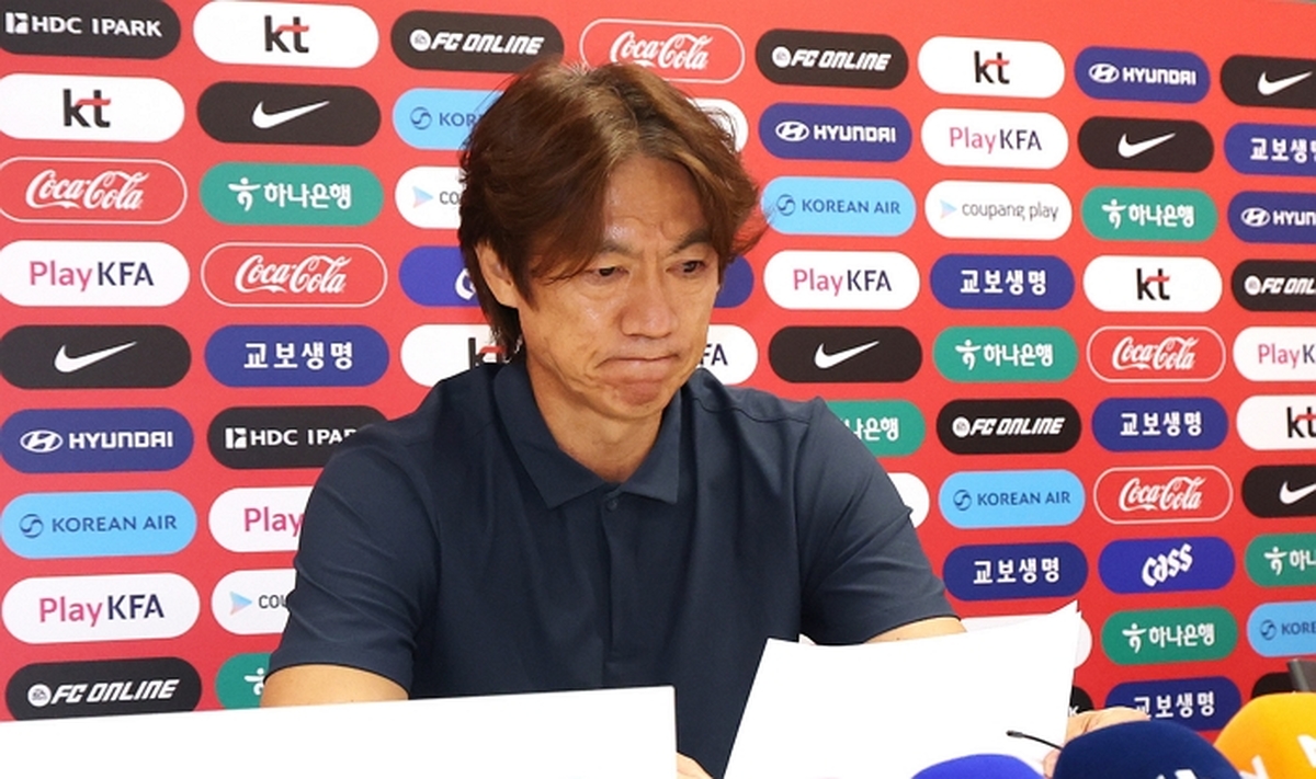 홍명보, 법인카드 유용 의혹에 “규정 어긴 적 없어... 업무 특성에 따른 정상적 사용”