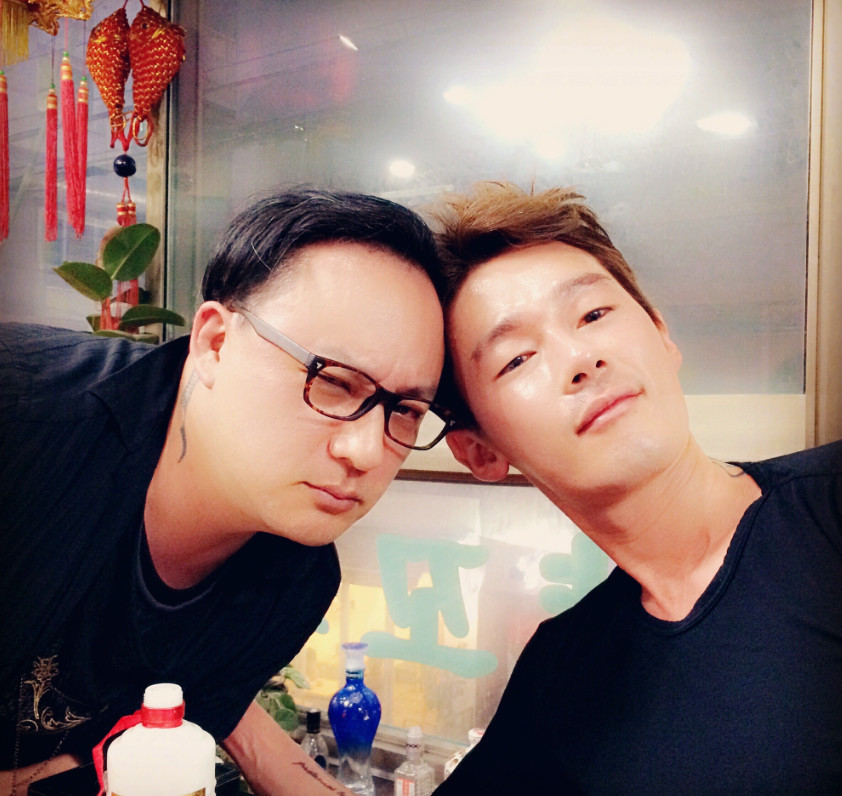 허지웅, 고 신해철 추모 “이제 내가 형보다 나이 많아…보고 싶다”