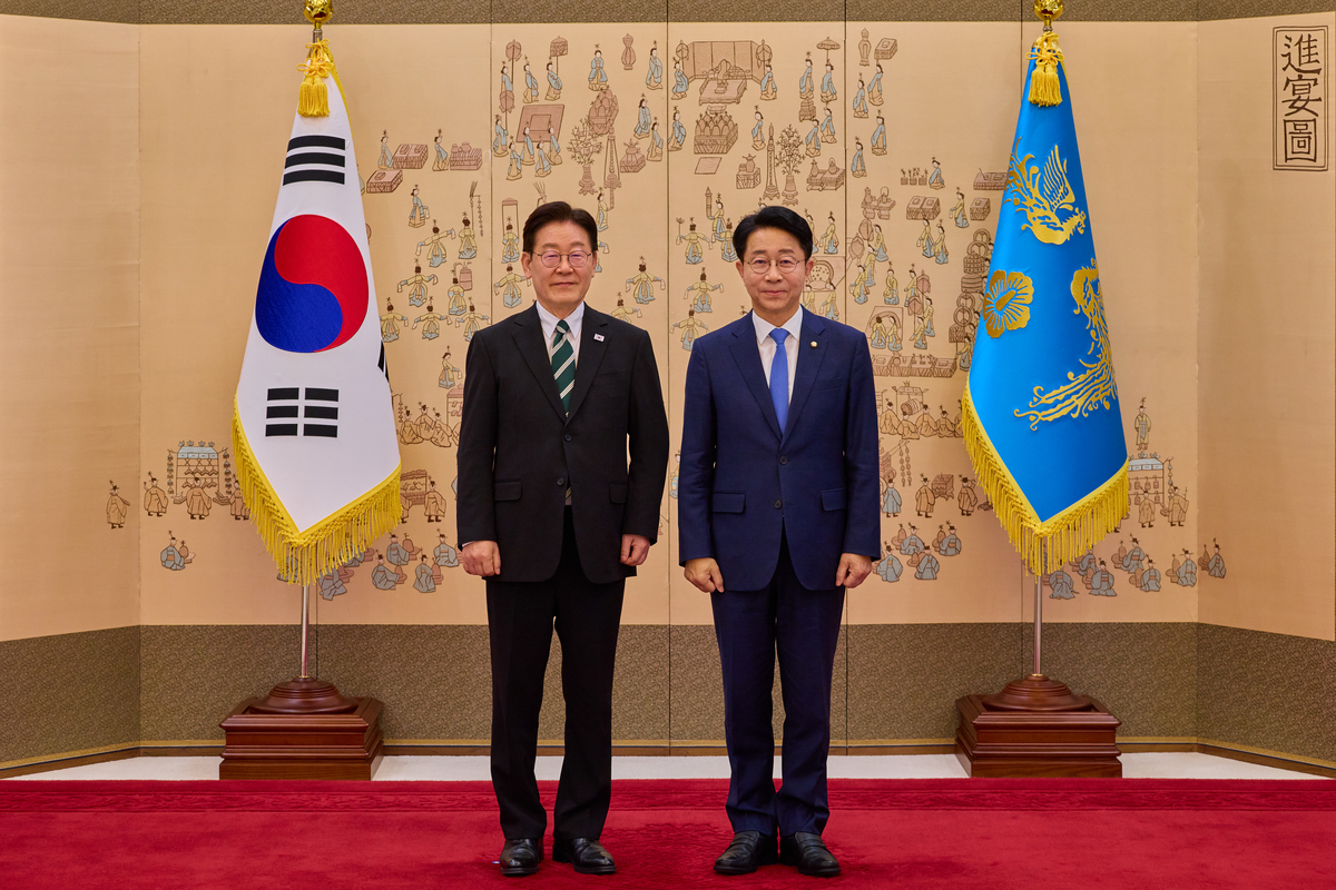 origin_이재명대통령조정식대통령정무특별보좌관위촉장수여.jpg