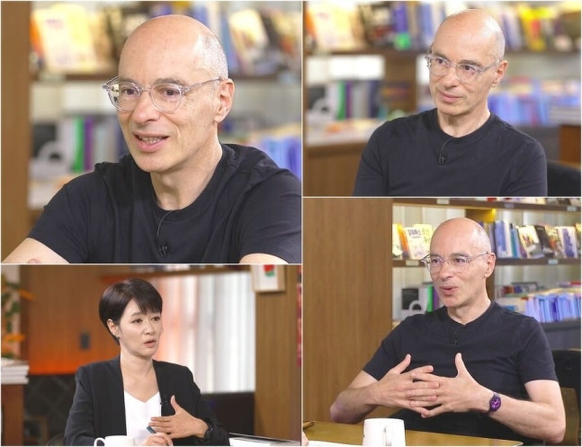 프랑스 작가 베르베르 “8살 딸이 ‘케데헌’ 300번 넘게 봐”