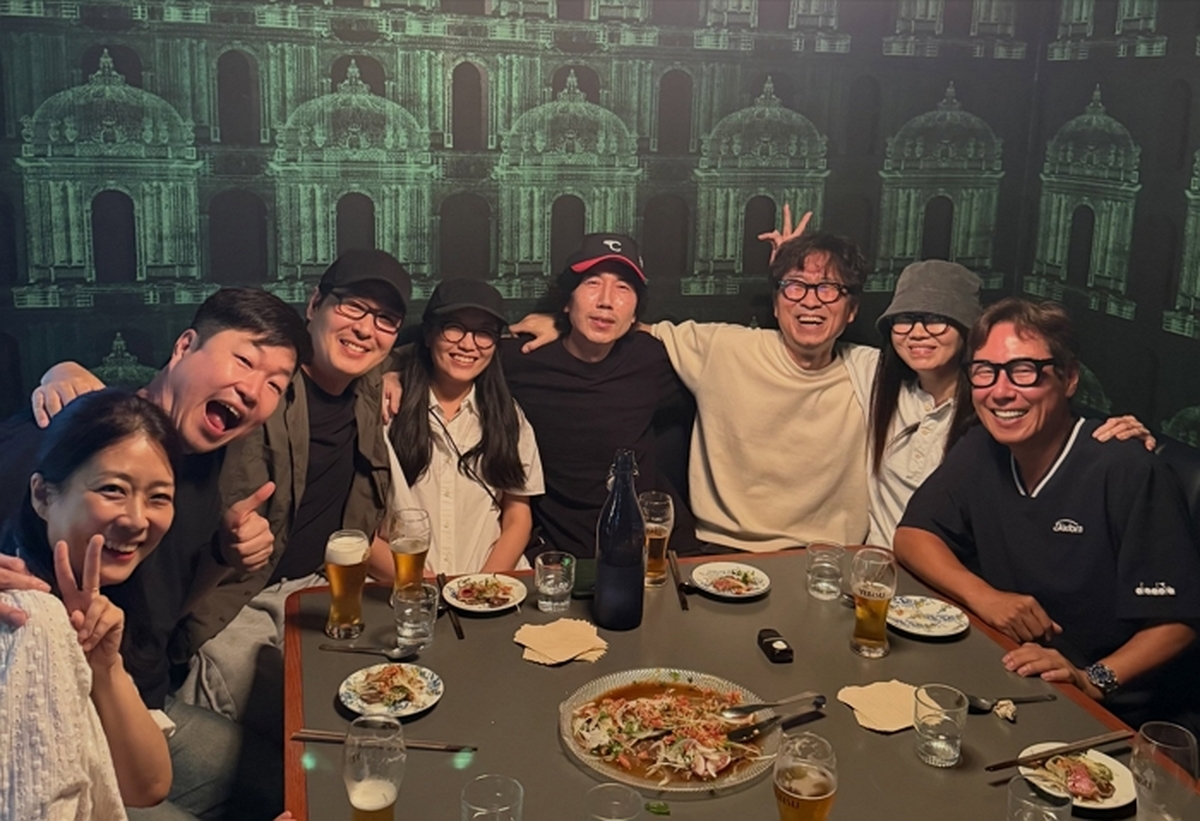 ‘천만감독’ 장항준, 무명 시절 절친들에 ‘한턱’ 쐈다