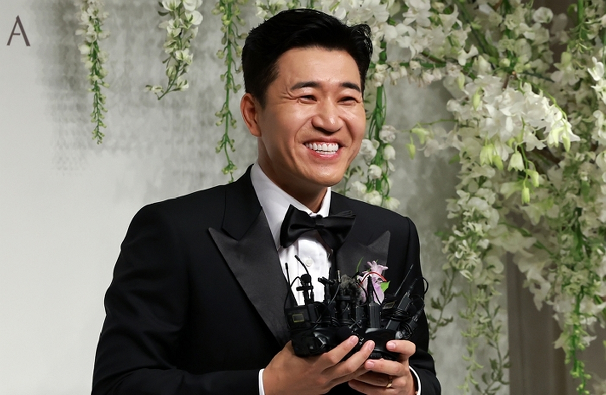 김종민, 코요태 영입 후 계약조건에 ‘말·웃음 금지’있었다