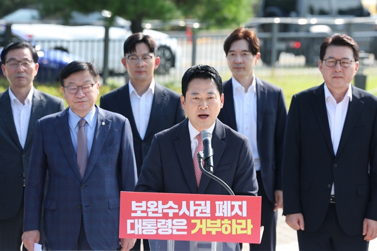 장동혁 “李대통령, ‘보완수사권 폐지’ 거부권 행사해라... 거부하면 탄핵 요구 거세질 것”