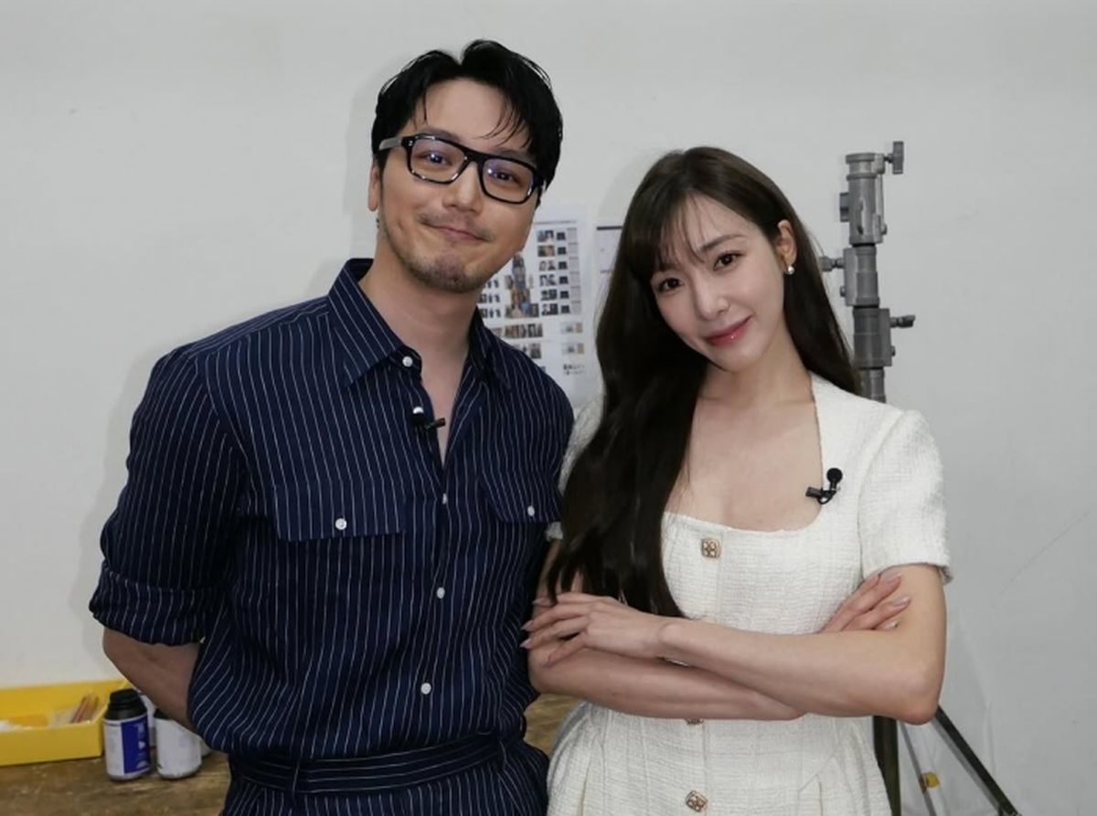 변요한♥티파니 영, 최수영 연극 응원... 결혼 후 첫 투샷