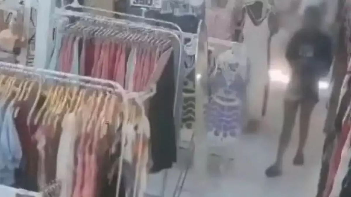 탈의실에 X싸고 튄 손님... 도리어 ‘노이즈 마케팅’ 대박 난 옷가게