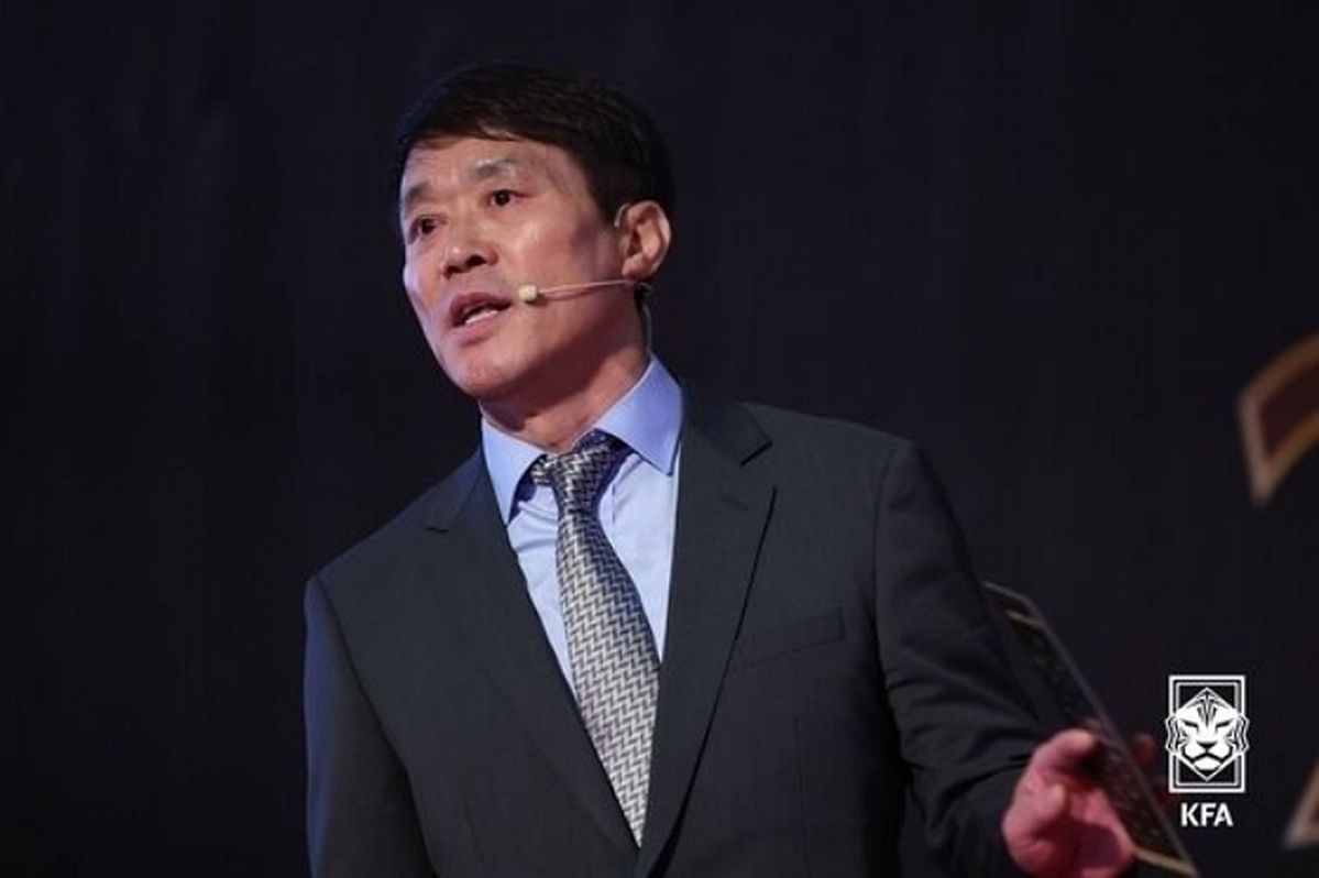 “거기는 끼지 마시죠”... 국회서 의원과 맞서던 축구협회 위원장, 사임서 냈다