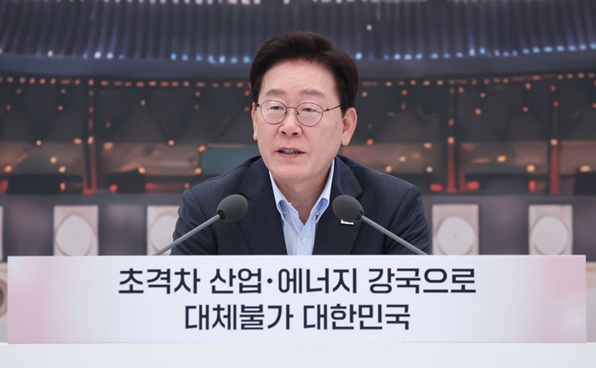이재명 대통령 “폭염 국가 재난 사태로 봐야... 시급한 건 국민 생명 지키는 것”