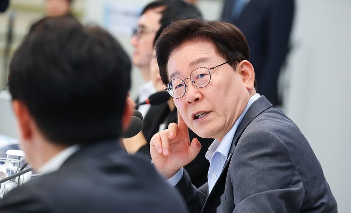 “더 할 의지 없다” 정성호 법무부 장관 사퇴 표명에... 李대통령 “잘 하시고 잘 버티세요”