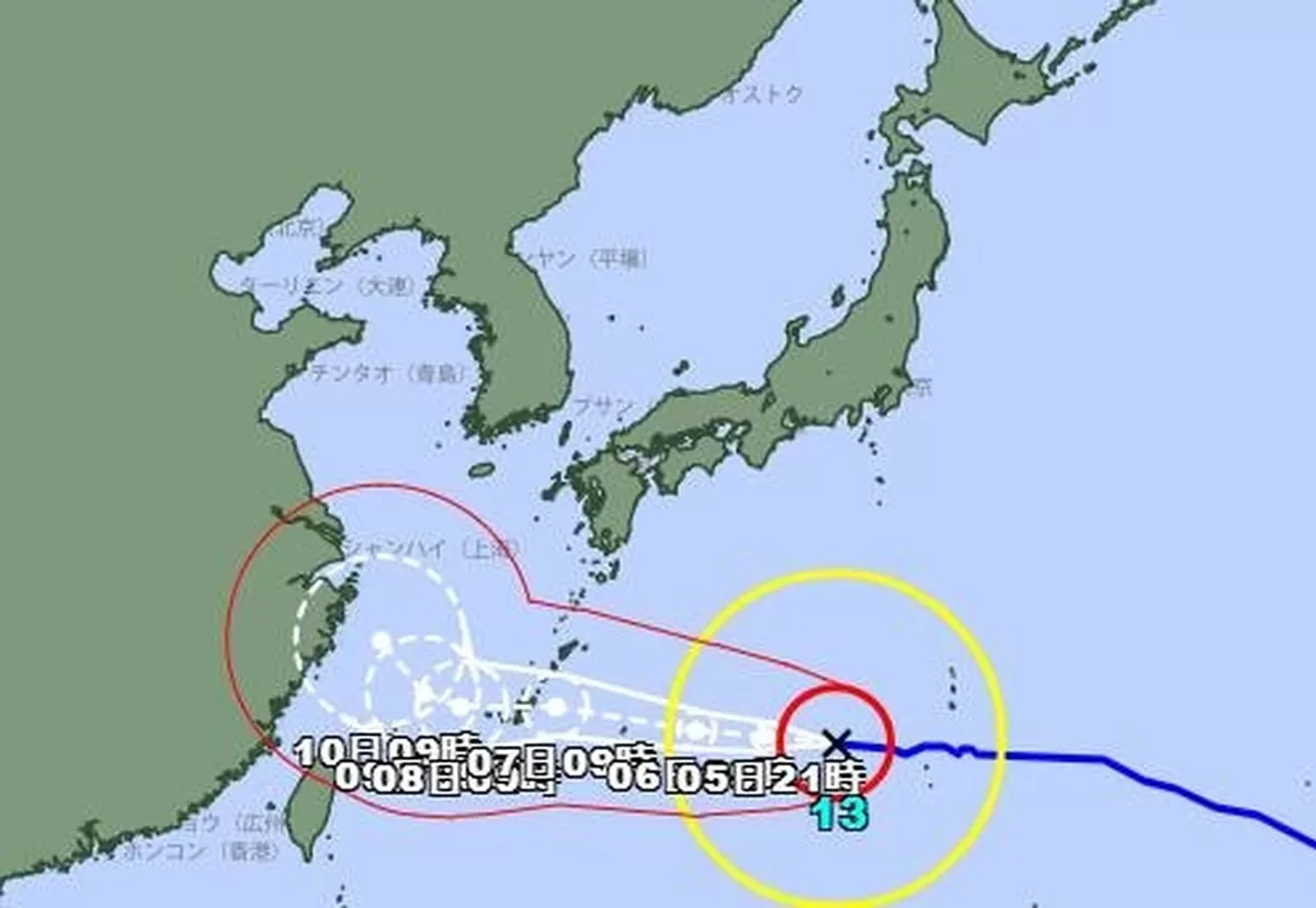 제 13호 태풍 돌핀 예상 이동 경로. 일본 기상청 홈페이지 갈무리