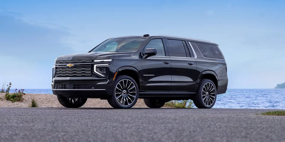 Chevrolet Suburban.jpg