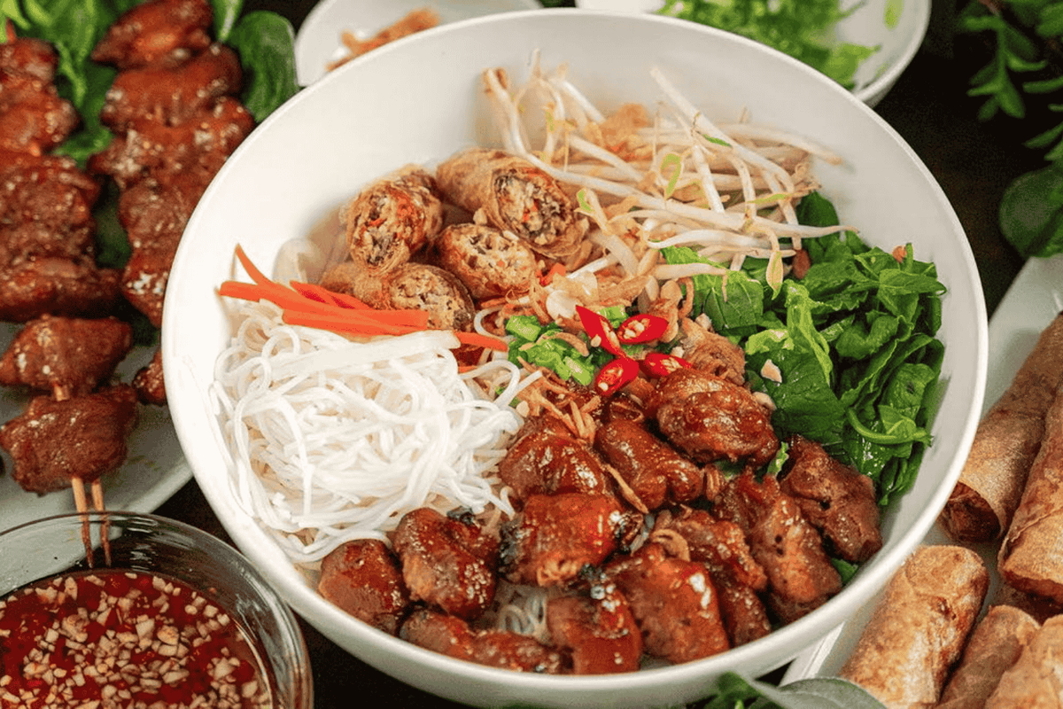 Bun thit nuong_coop online.jpg