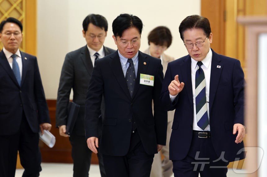 뉴스1