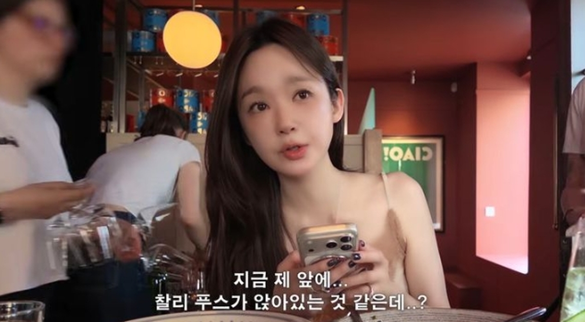 강민경, 식당에서 찰리 푸스와 깜짝 만남... 차마 말 못 건 이유