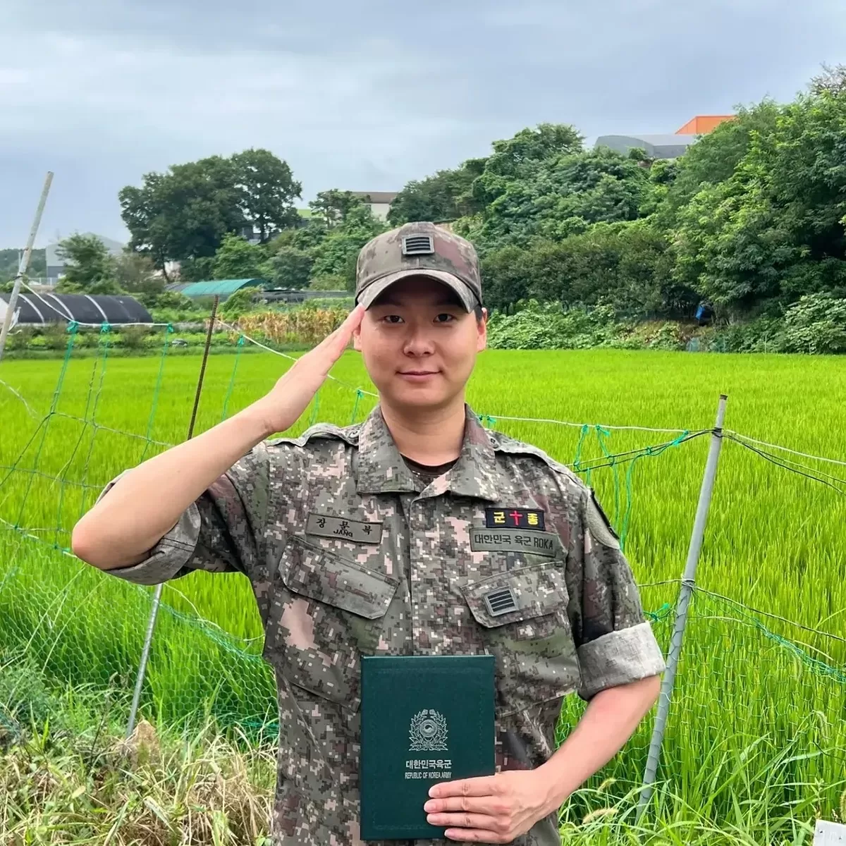 '힙통령' 장문복, 군복무 마무리... 