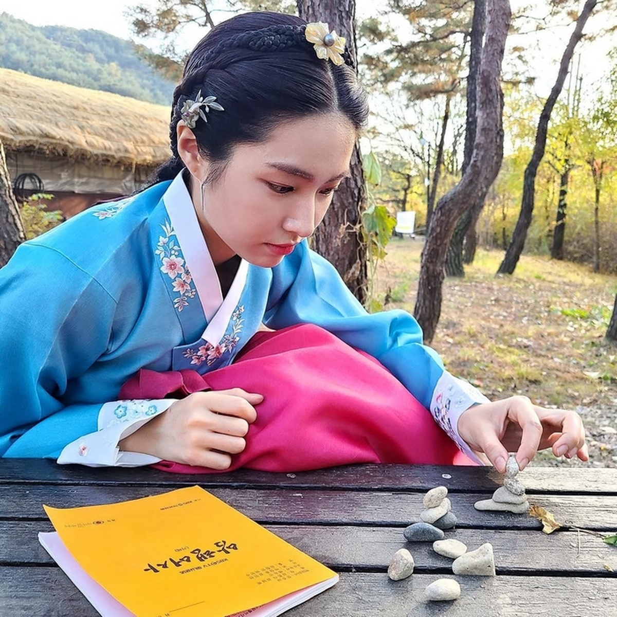 생에 첫 한복 즐거웠던 촬영😊 #암행어사.jpg