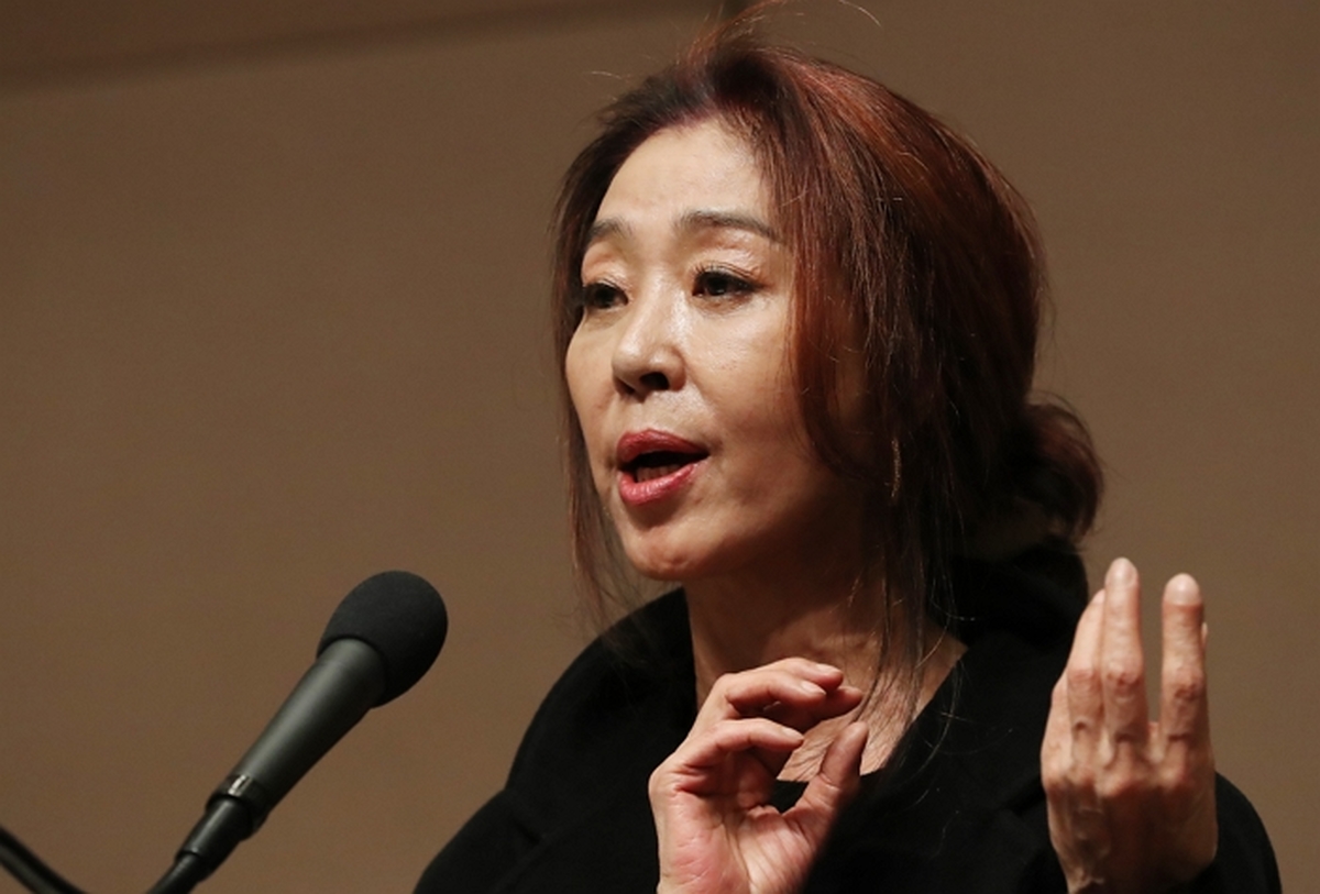 origin_이재명후보관련기자회견갖는배우김부선씨.jpg