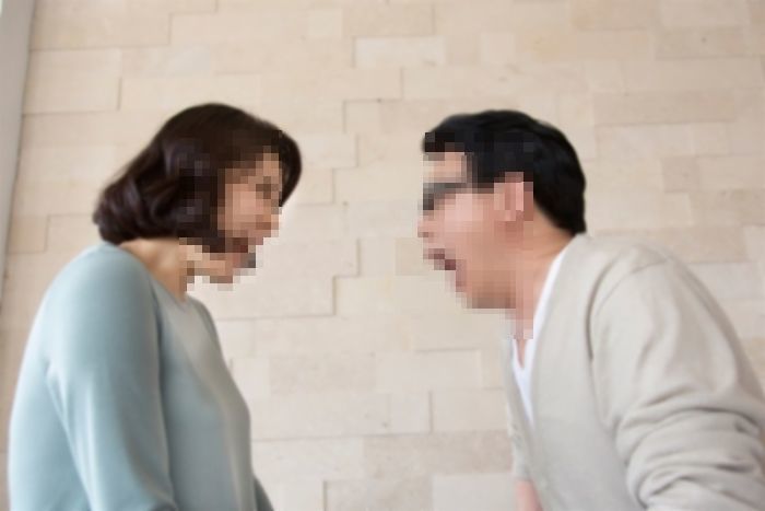 과거 비웃은 남편,흉기로 살해,계모 얘기 꺼내지 말아 달라,우발적으로 범행,심신미약 상태