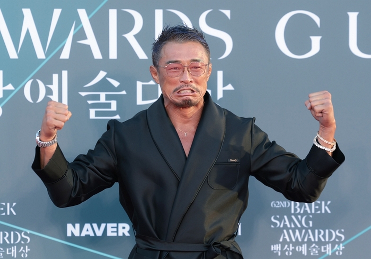 origin_추성훈백상예술대상찾은아조씨.jpg