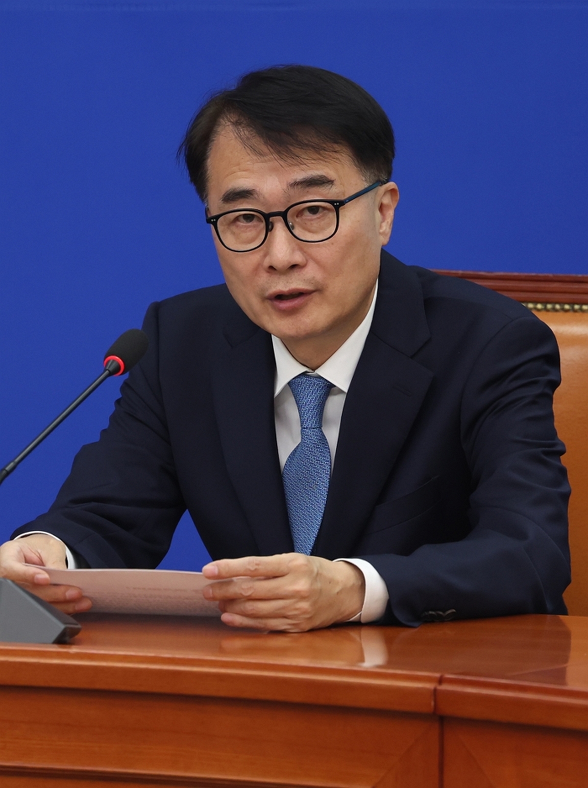 origin_발언하는김준환전국가정보원차장.jpg