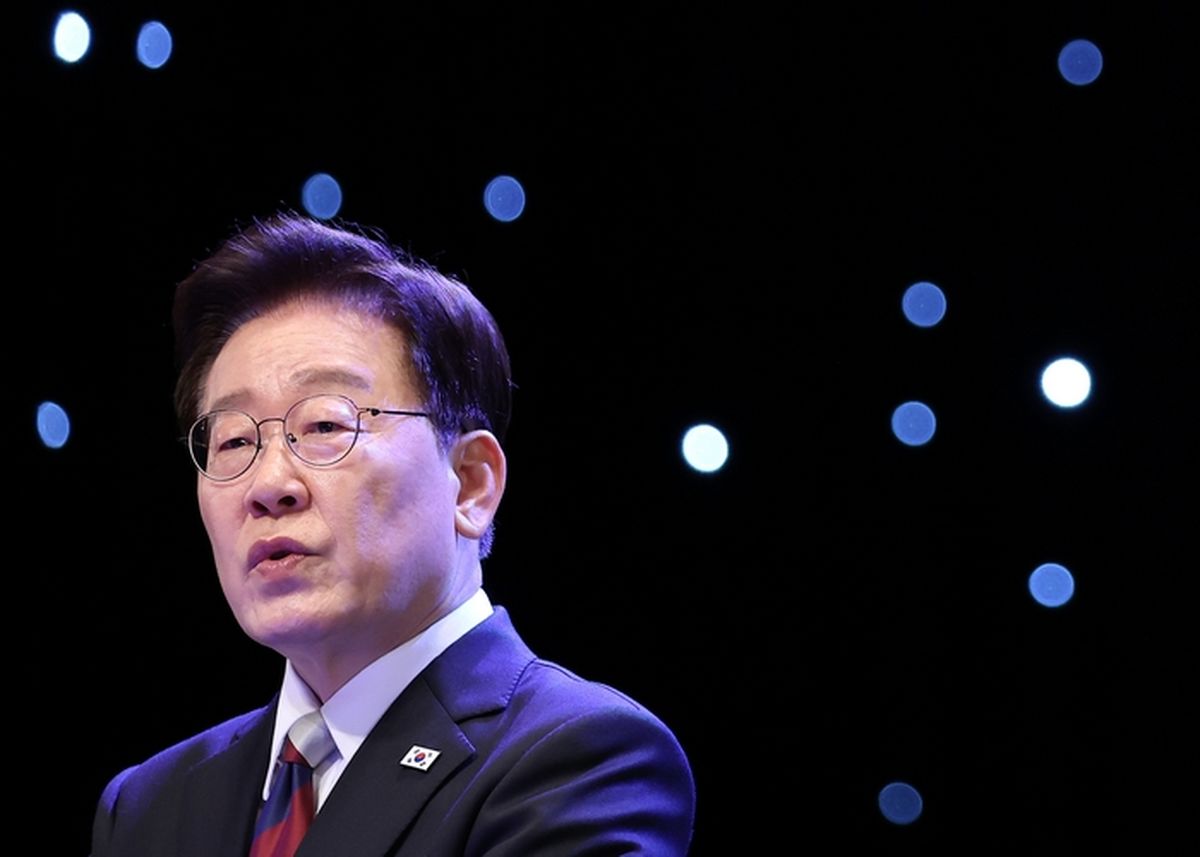 李대통령 지지율 40.2%, 6주 연속 하락 최저...  여야 지지도 격차도 좁혀져