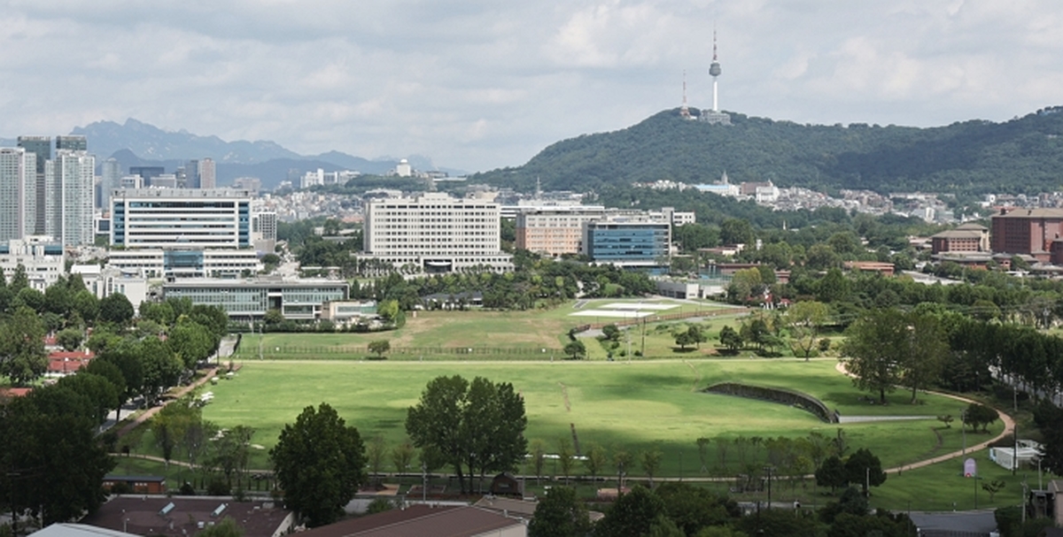 서울시민 3명 중 2명 “용산공원 내 공공주택 공급 반대”
