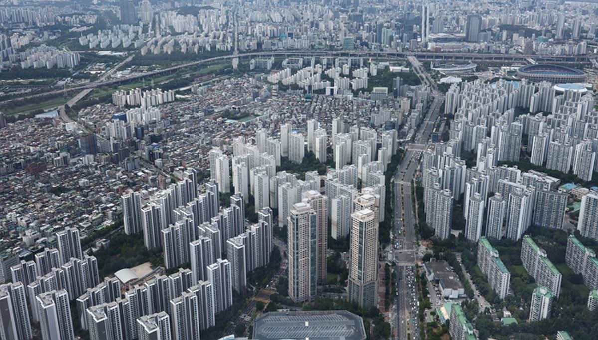 집값 상승 기대 5개월 만에 제동... 정부 공급 대책 발표에 매수 심리 흔들렸다