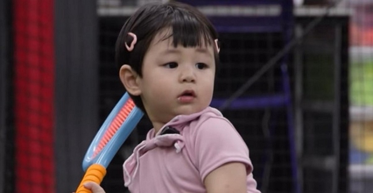 "120점 만점"... '슈돌' <b>심형탁 아들 하루</b>, 고교 선수 외삼촌도 입 떡 벌...