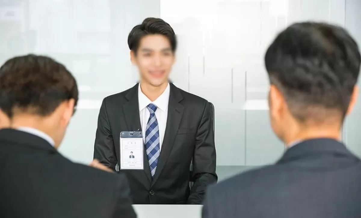 새벽 3시에 면접 제의하더니 