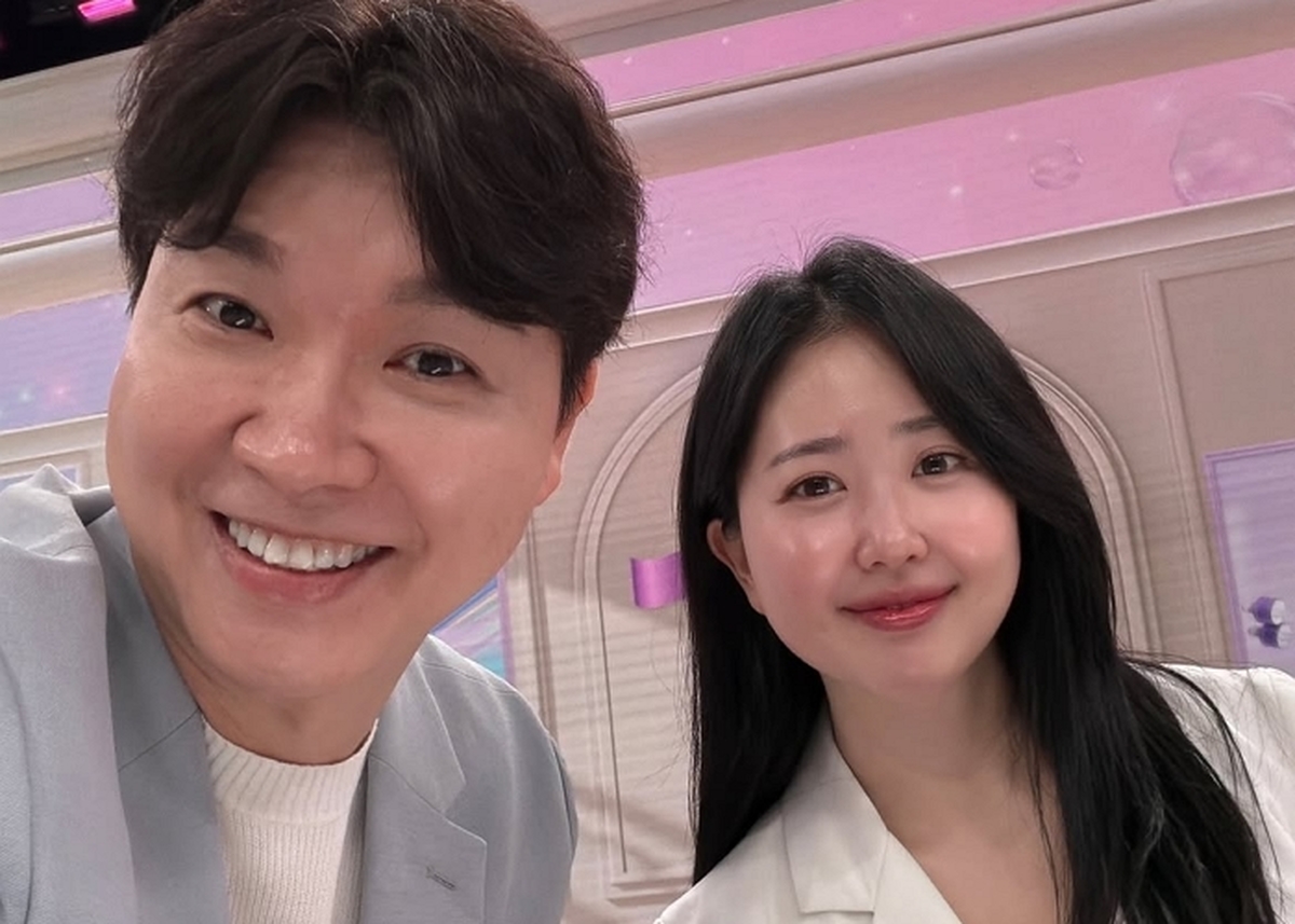 홈쇼핑 첫 출연 💜 제 피부를 믿고 () 섭외해주셔서 감사합니다 🤣😍첫 런칭 방송이 매진이라니 …⭐️.jpg