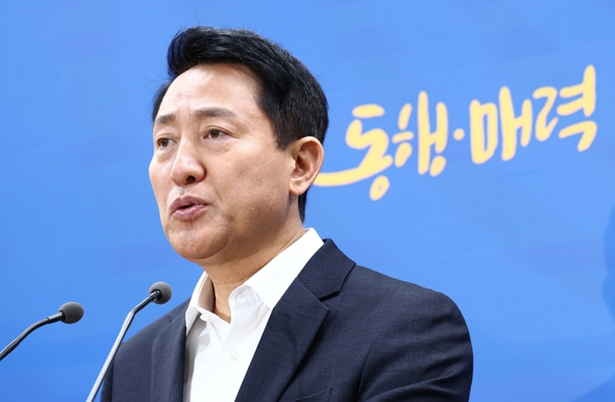origin_주택공급2차회동마치고브리핑하는오세훈시장.jpg