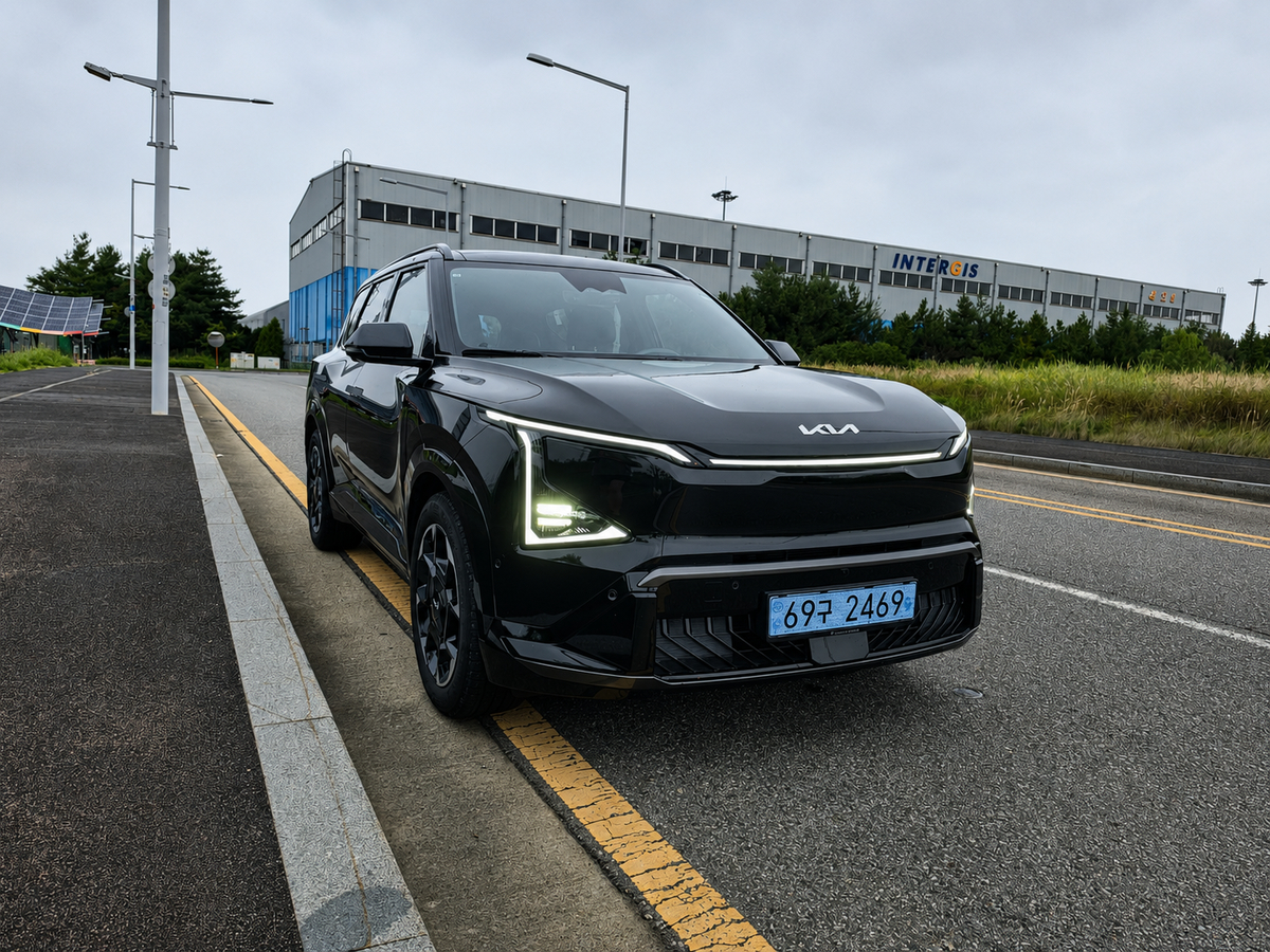 [시승기] “가족이 함께 탈 전기 SUV 고민 중이라면?”... 기아 EV5 타보고 내린 결론