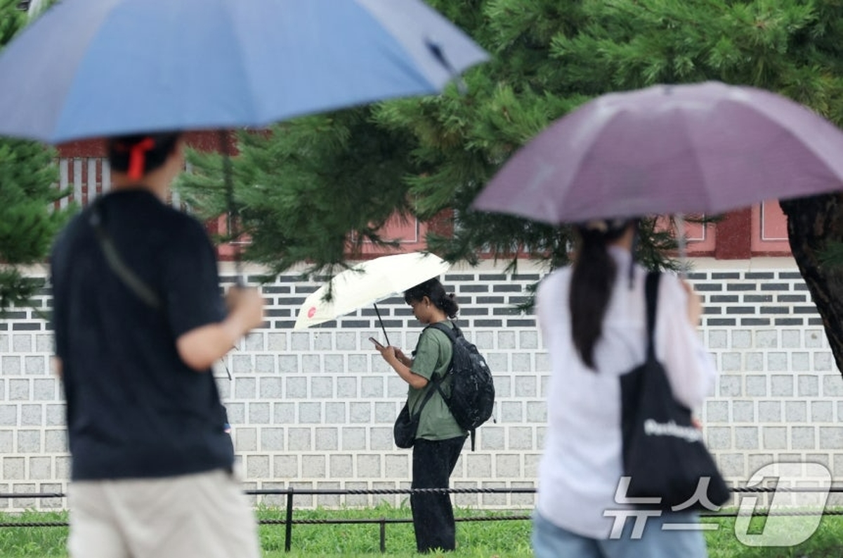 ‘25.9도’ 부산 14일 연속 열대야… 최저 25.1도 창원도 비상