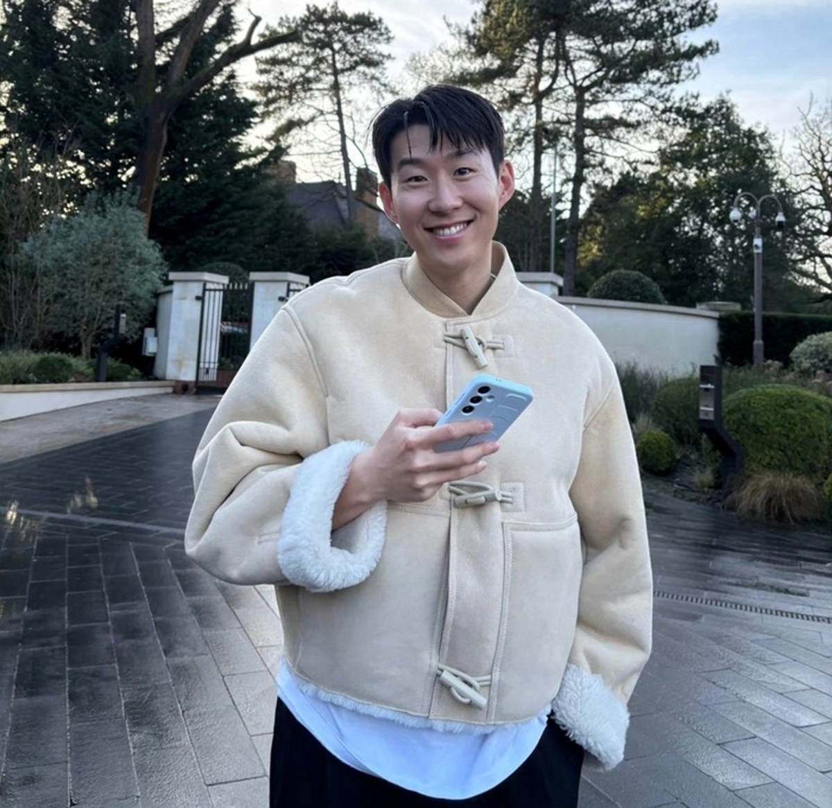 손흥민 패션 브랜드 NOS7 전격 영업 종료... “축구에 온전히 집중하겠다”