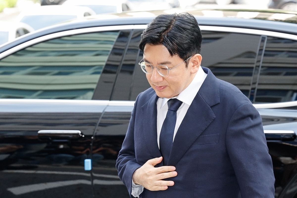 origin_경찰도착한방시혁.jpg