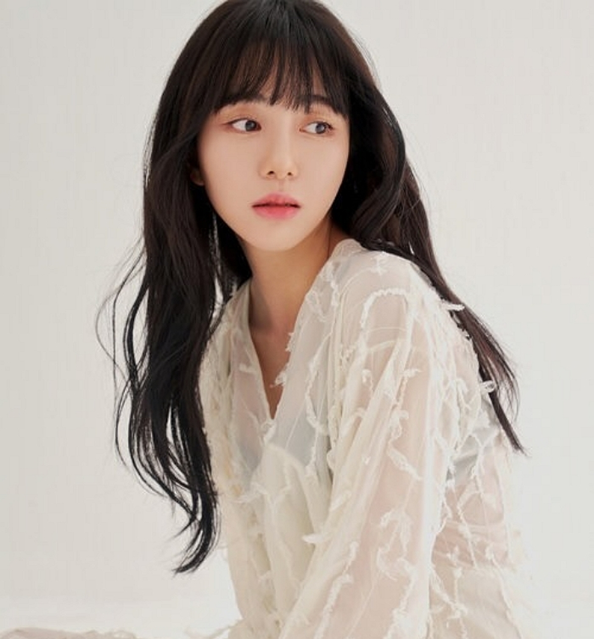 안녕하세요 제가 오래전부터 너무나도 이루고싶은 새로운 꿈과 목표를 가지고 최근 자격증 2개를 획득하게되서오늘 결국! 피부과 상담실장으로써 하고싶었던 일을 할 수 있게되었습니.jpg