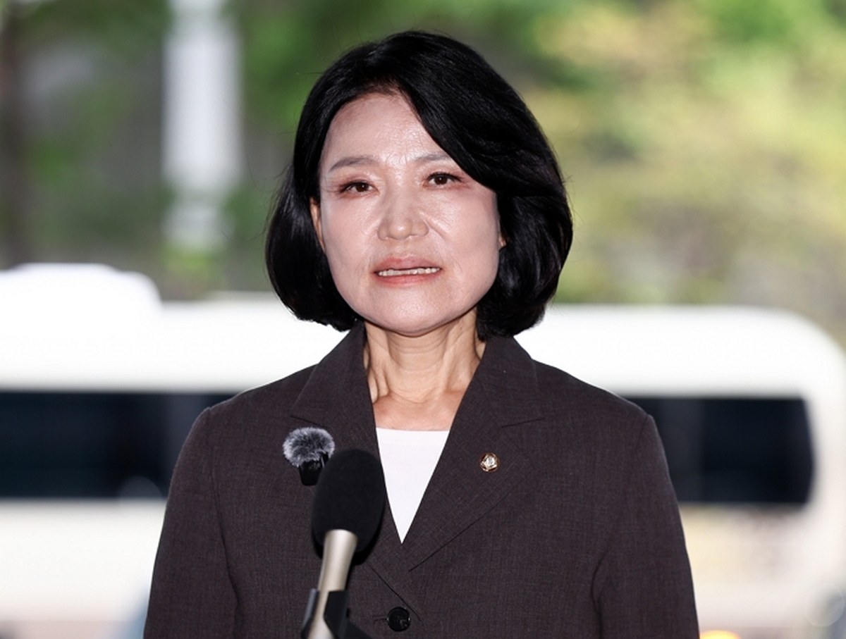 origin_경찰조사출석하는김민석고소이진숙의원.jpg
