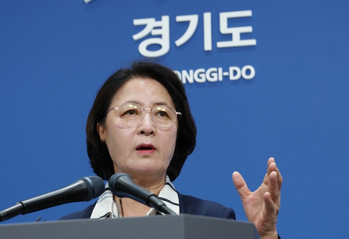 origin_경기도재정비상선언하는추미애경기도지사.jpg