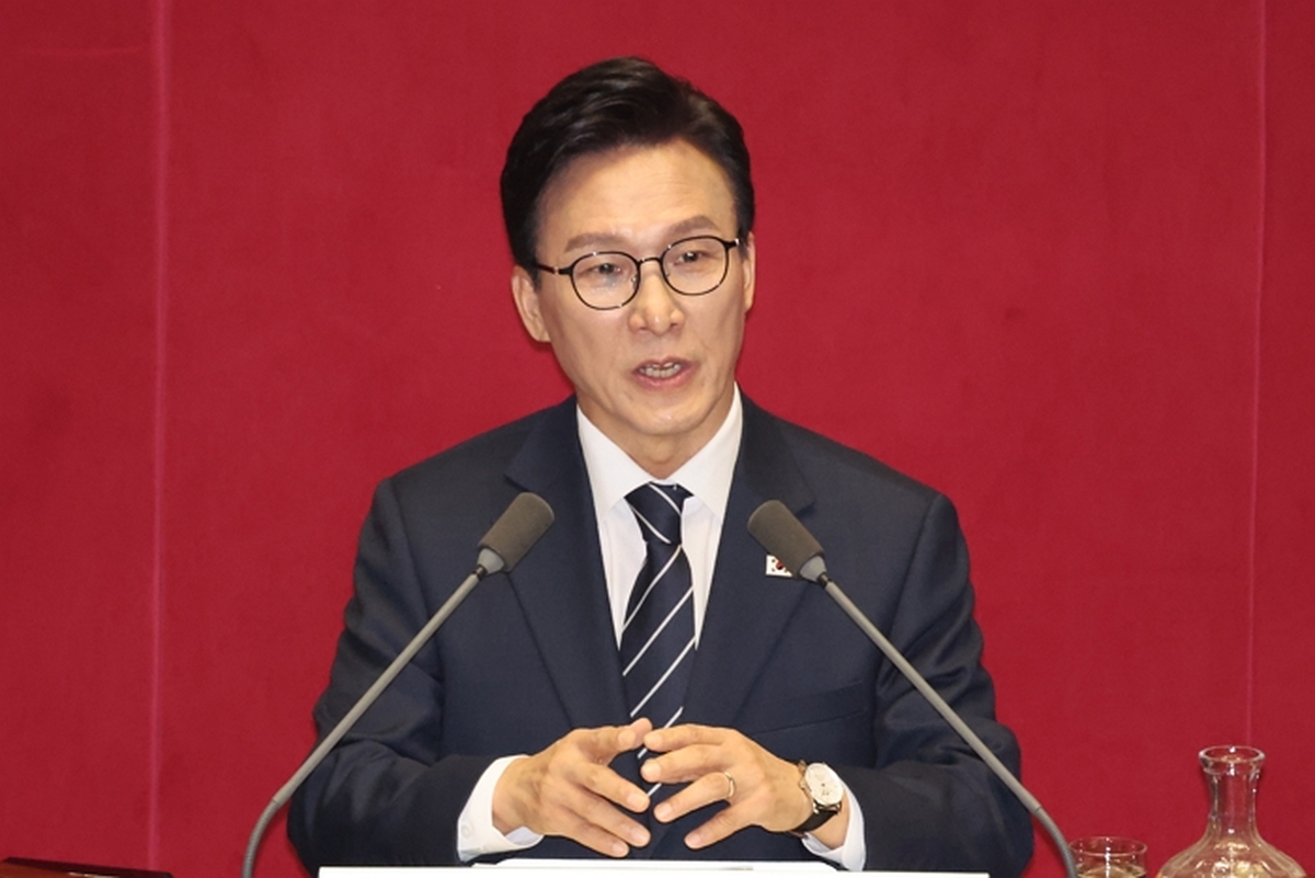 origin_첫교섭단체대표연설하는김민석대표.jpg