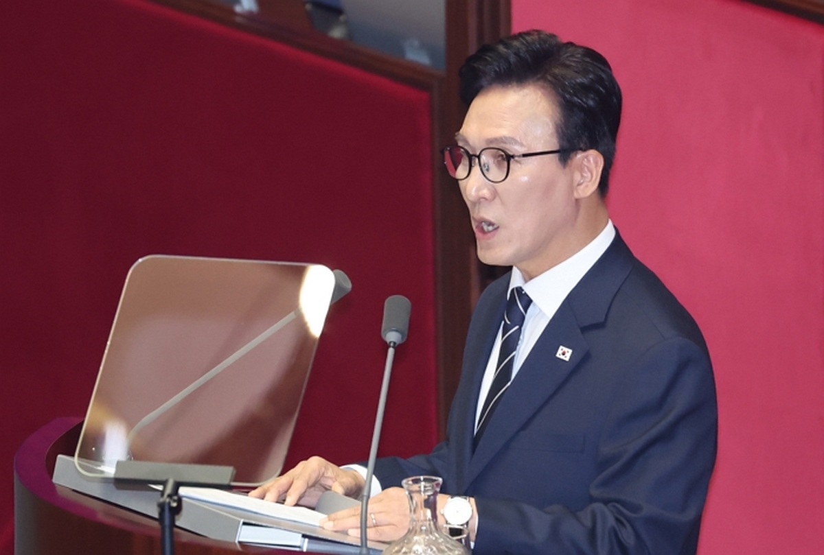 origin_교섭단체대표연설하는김민석.jpg