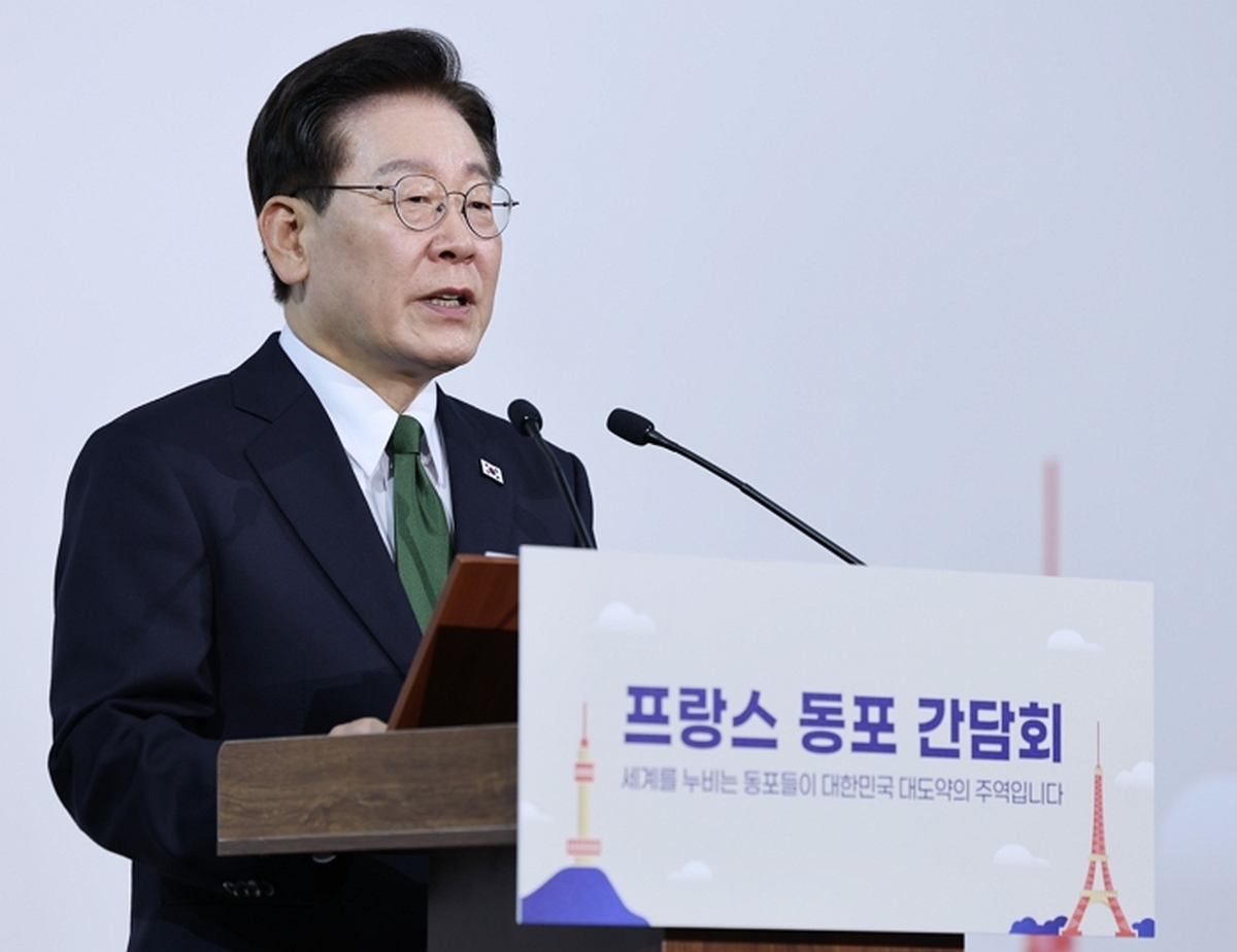 이재명 대통령 “내 임기 헌법상 명확하게 제한”... 국힘 “위기 모면 위한 원론적 얘기”
