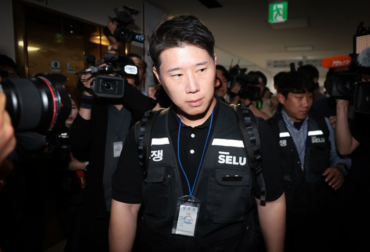 ‘장인회사 조끼 계약’ 삼성전자 최승호 노조위원장, 경찰 고발 당해