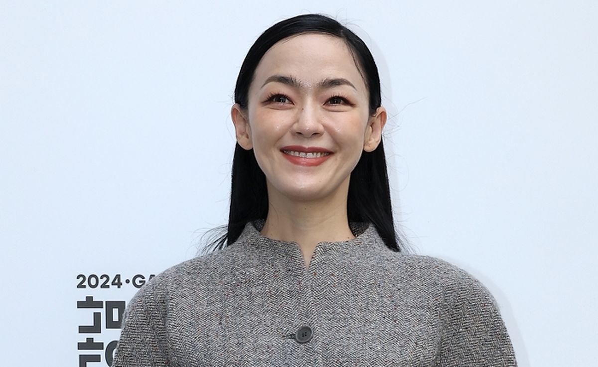 “여성을 장식물 취급”... 자우림 김윤아가 폭로한 가요계 성차별