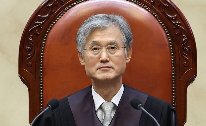 조희대 “법원, 정치권력 부당 간섭에 영향받지 않아야”